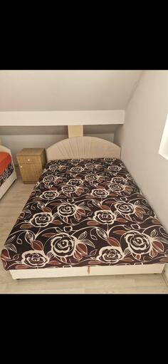 Skoro novi bracni kreveti, ocuvani.