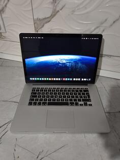 Apple Macbook Pro 15 Retina - 15.4" Intel i7 8GB GB