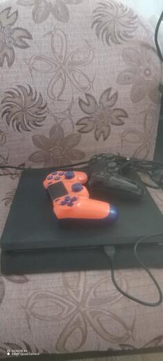 Playstation 4 Slim