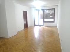 Troiposoban stan 109m2 - Podgorica - Centar grada
