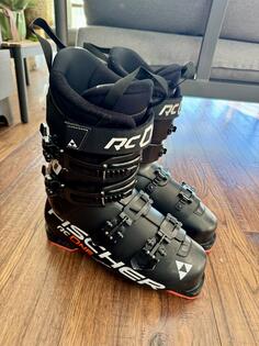 Prodajem pancerice Fischer RC One