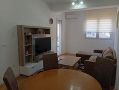 Jednosoban stan 47m2 - Bar - Centar grada