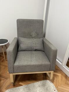 Fotelja na ljuljanje u dobrom stanju 