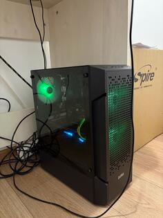 Intel i7 - 32GB GB DDR4 - HDD + SSD