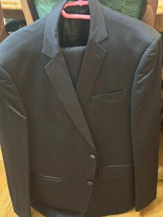 Elegantno muško odijelo 