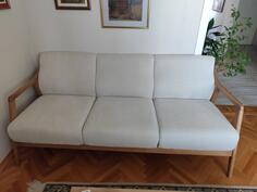 Prodajem garnituru kao nova