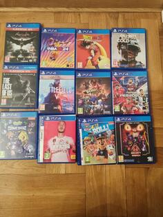 Sony - PlayStation 4