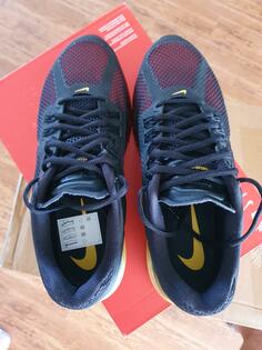 Prodajem air max 2013 