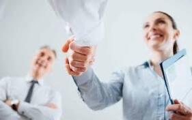 trazim honorarni posao