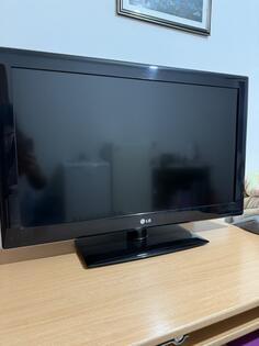 LG - Televizor LCD 42"