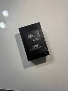 Prodajem parfem, nov(otvoren samo za slike), original