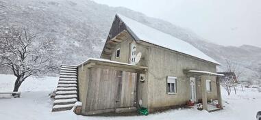 Porodična kuća 212m2 - Šavnik - Komarnica