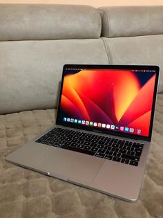 Apple Macbook Pro - 13.3" Intel i5 8GB GB