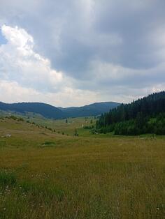 Građevinsko zemljište 500m2 - Danilovgrad - > Okolina grada