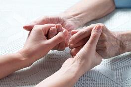 Potrebna žena za pomoć