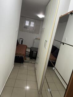 Garsonjera 40m2 - Podgorica - Preko Morače