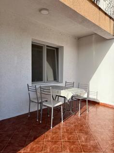 Dvosoban stan 55m2 - Bar - Stari Bar