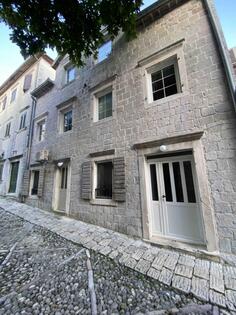 Garsonjera 35m2 - Kotor - Risan Risan