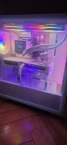AMD Ryzen 7 - 64GB GB DDR5 - SSD disk