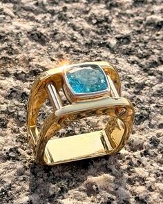 Magic Ring · Paraiba Neon Blue 2,21 ct · GIL sertifikat