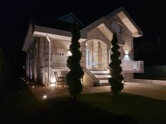 Porodična kuća 380m2 - Inđija - Inđija (uži dio)