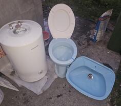 Ariston bojler 80L + WC šolja i lavabo