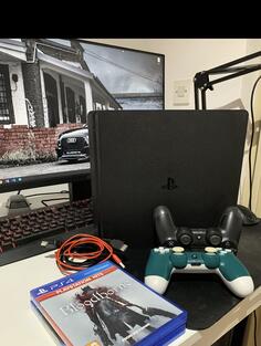 Sony - PlayStation 4