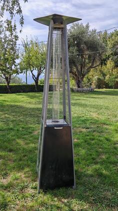 Plinska grijalica piramida