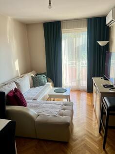 Jednosoban stan 42m2 - Podgorica - > Okolina grada