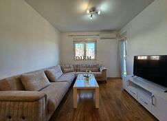 Dvosoban stan 70m2 - Bar - Bar (uži dio)