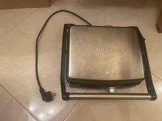 Prodajem grill toster vivax sm 1800