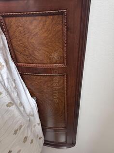 PRODAJEM KOMPLET SPAVAĆU SOBU -Krevet, dvije natkasne, komoda i jogi 1.80x2.00