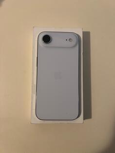 Apple - 17 Air 256 GB