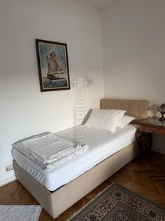 Prodajem Simpov lezaj Miran San