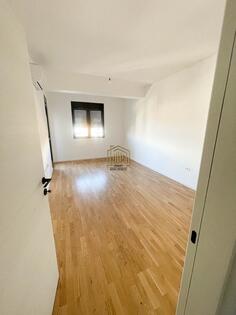 Jednosoban stan 45m2 - Podgorica - Stari Aerodrom