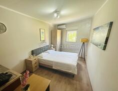 Garsonjera 25m2 - Cetinje - Centar grada gradsko jezgro