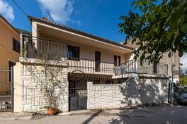 Vila 111m2 - Kotor - Škaljari