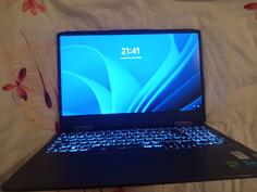 Lenovo 15IRH8  - 15.6" Intel i5 16GB GB