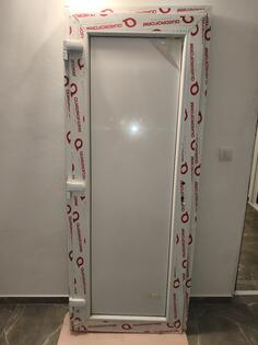 PVC vrata