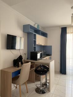 Garsonjera 28m2 - Budva - Lazi