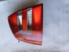 Oba fara za Škoda - Octavia - 2004, 1996