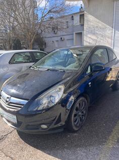 Opel - Corsa - 1.2 BENZIN