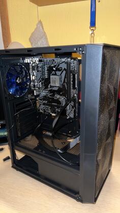 AMD Ryzen 5 - 8GB GB DDR4 - SSD disk