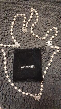 Chanell still Paris edition ogrlica akcija