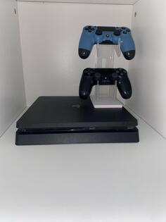 Sony - PlayStation 4