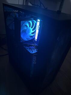 AMD Ryzen 5 - 32GB GB DDR5 - SSD disk