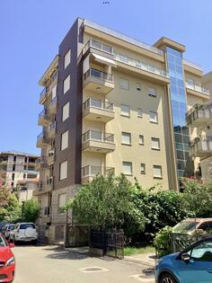 Dvosoban stan 58m2 - Budva - Centar grada