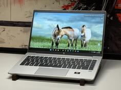 HP  - 14.1" AMD Ryzen 3 16GB GB