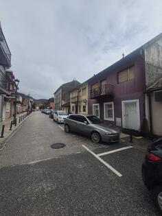 Porodična kuća 100m2 - Cetinje - Cetinje (uži dio)