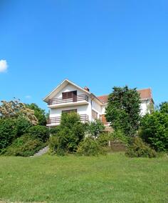 Porodična kuća 360m2 - Vrnjačka Banja - Ruđinci